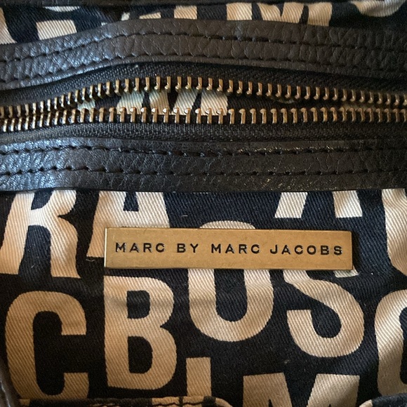 MARC by Marc Jacobs Embossed Leather Hobo - Picture 8 of 10